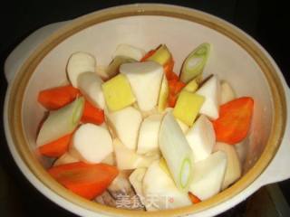 莲藕山药煲鸭汤的做法步骤：15
