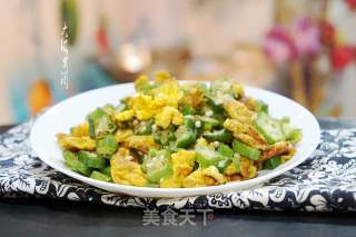秋葵炒鸡蛋的做法