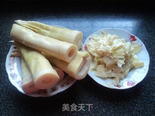 【泡椒咸菜笋】的做法步骤：1