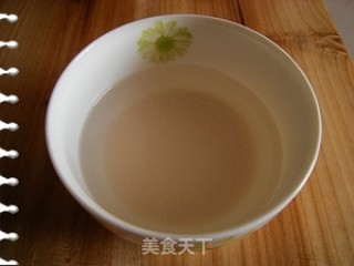 胡萝卜馅玉米面包子的做法步骤：1