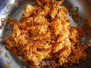 胡萝卜馅玉米面包子的做法步骤：6
