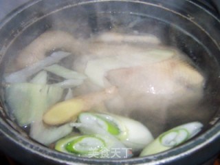 枸杞鸡肉煲的做法步骤：6