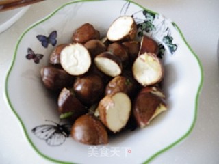 栗子母鸡汤的做法步骤：2