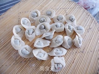 鸡汤荠菜馄饨的做法步骤：12