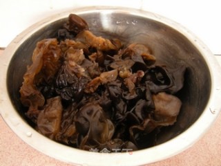 上汤茭白的做法步骤：2