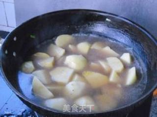 【脊骨炖土豆】的做法步骤：6