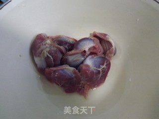 油爆鸡胗的做法步骤：1