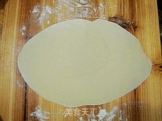 酥脆香辣千层饼的做法步骤：3
