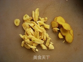 红烧鸡块的做法步骤：1