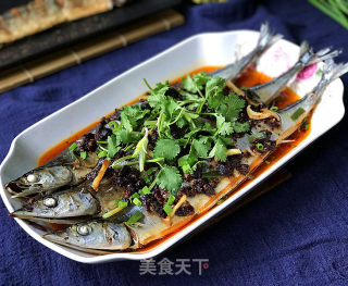豆豉辣酱蒸秋刀鱼的做法