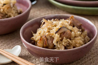 菌菇鸡肉煲仔饭的做法