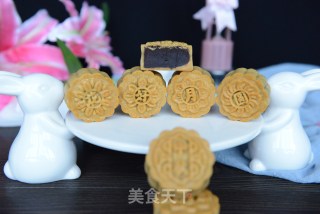 广式豆沙月饼的做法