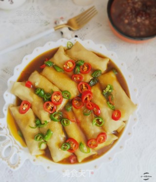 香辣千张包肉的做法