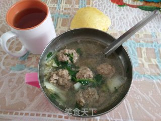 白菜牛肉丸子汤的做法