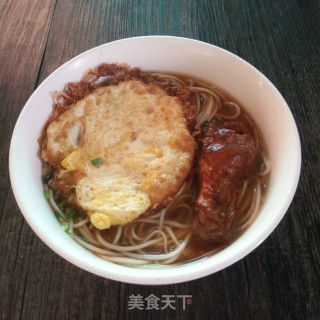 营养鸡腿面的做法