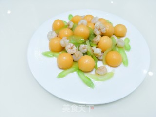 哈密瓜炒虾仁的做法