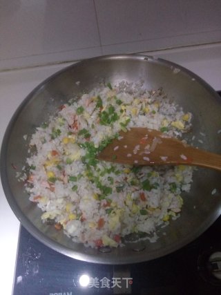 三文鱼炒饭的做法