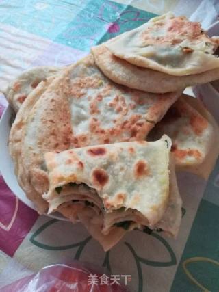 韭菜鸡蛋虾皮馅饼的做法