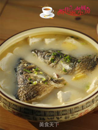 鱼头豆腐煲的做法