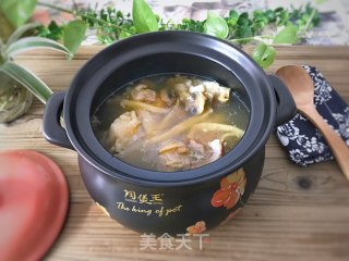 菌茹筒骨煲的做法
