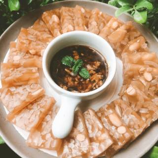 满满的胶原蛋白肉皮冻的做法