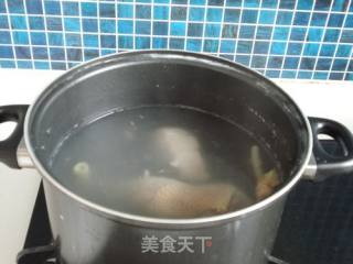 清汤羊脑的做法步骤：1