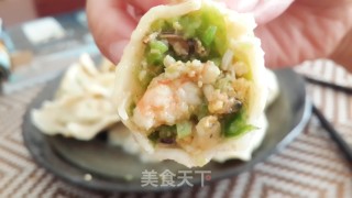 黄瓜青椒海鲜饺的做法