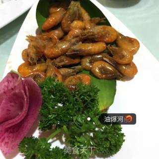 油爆河虾的做法