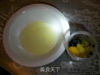 黑米红豆蒸糕的做法步骤：2