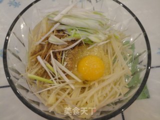 一个人的晚餐——孜然土豆饼的做法步骤：1