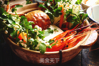 菌菇海鲜火锅的做法