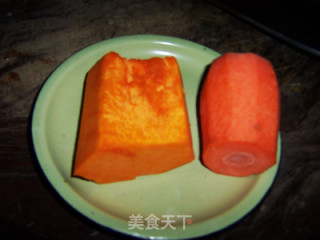 南瓜胡萝卜小米粥的做法步骤：2