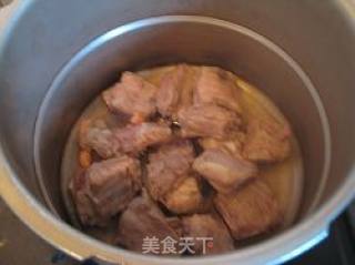 花生玉米排骨煲的做法步骤：5