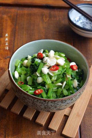 清火杏仁芹的做法