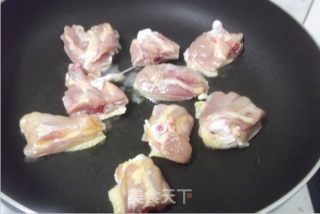 美味家常 鲜淮山鸡汤的做法步骤：4