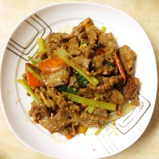 炒牛肉的做法