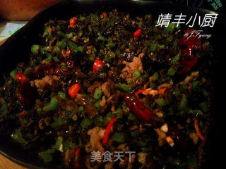 青椒芽菜肉末的做法