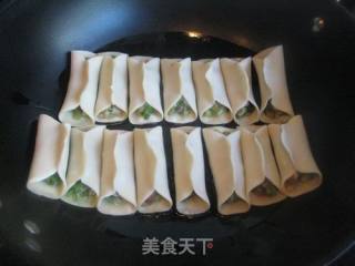 芹菜肉馅煎饺的做法步骤：6