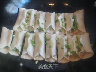 芹菜肉馅煎饺的做法步骤：7