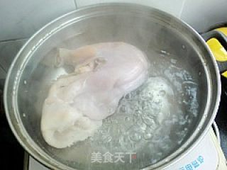 白胡椒猪肚汤的做法步骤：3