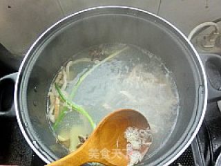 白胡椒猪肚汤的做法步骤：8