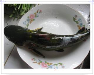 咸菜昂刺鱼的做法步骤：1
