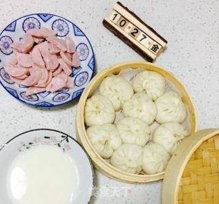 开启早餐之旅～小笼包的做法