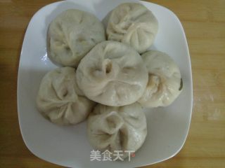 芹菜猪肉包子的做法
