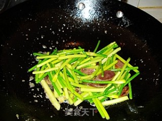 炒鹌鹑蛋的做法步骤：5