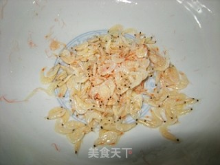 虾皮木耳炒鸡蛋的做法步骤：3