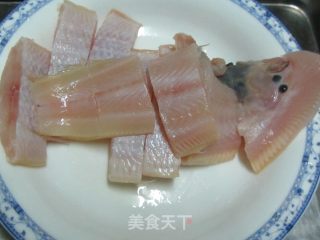 玉鳎烧萝卜的做法步骤：4