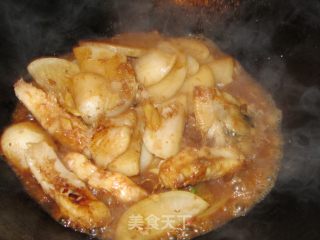 玉鳎烧萝卜的做法步骤：12