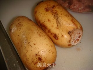 猪肉莲藕饼的做法步骤：1