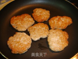 猪肉莲藕饼的做法步骤：8